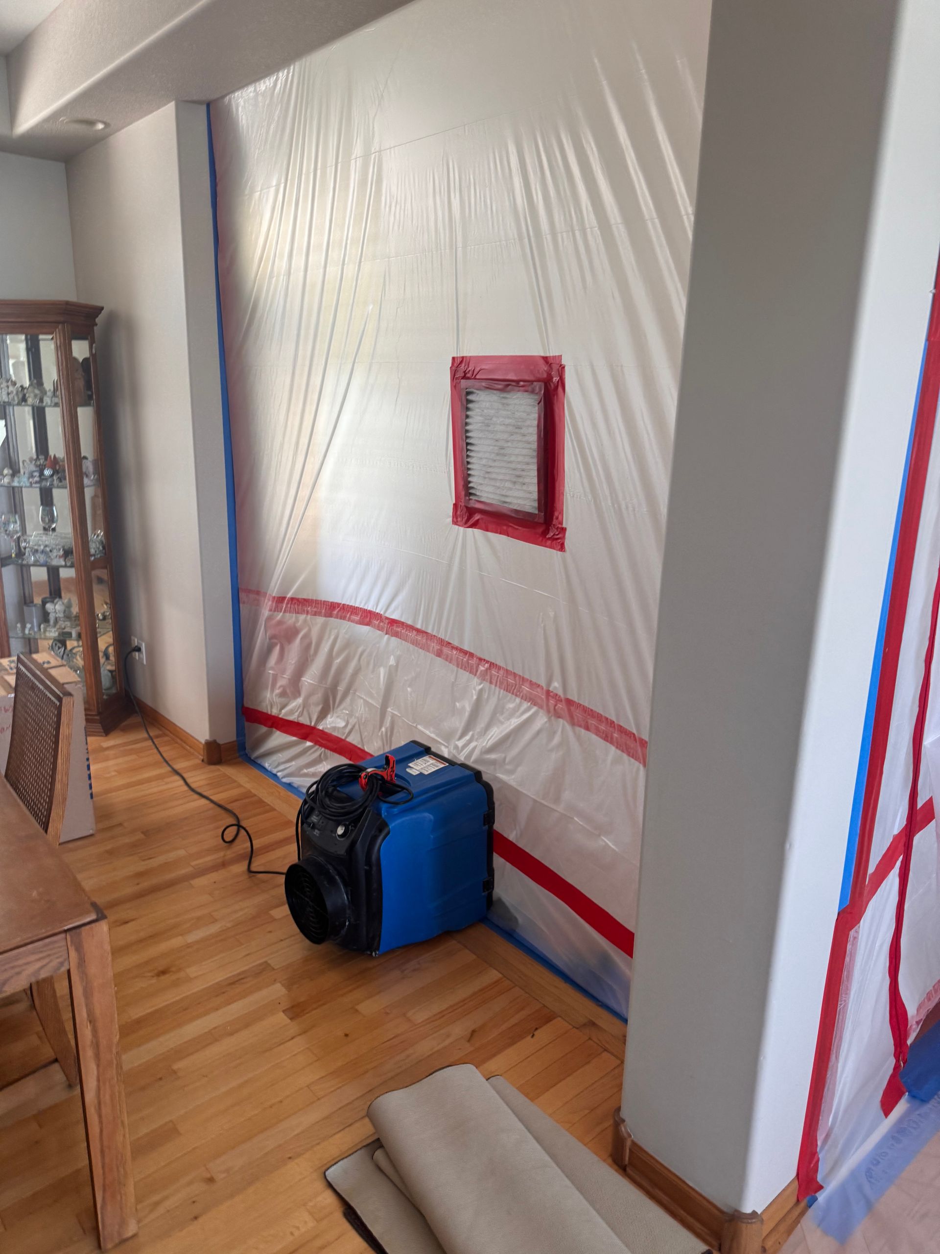 Mold Containment