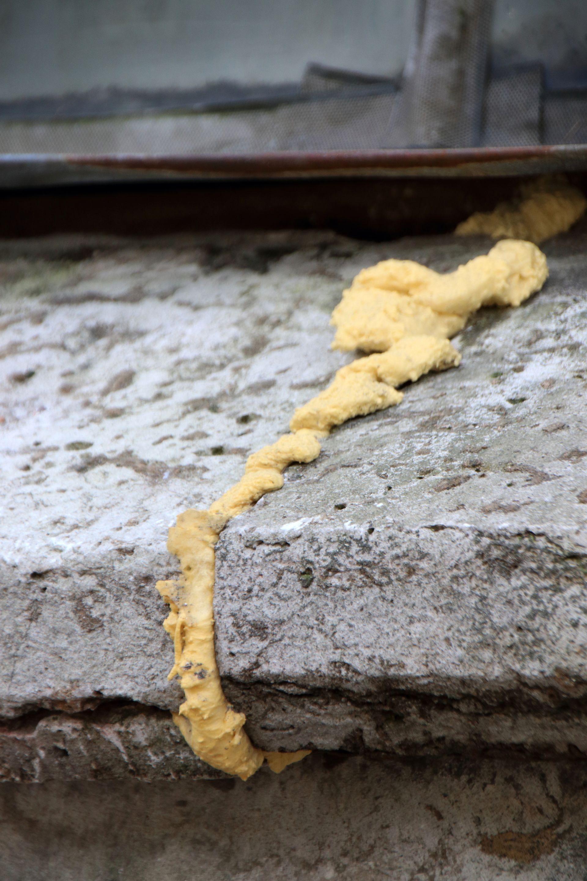 Polyurea foam lifting