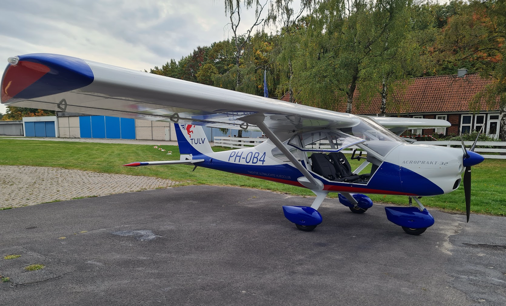 PH-0B4 op platform EDWN