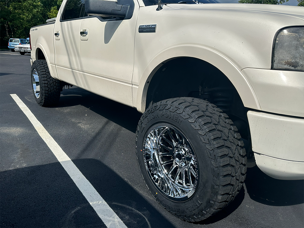 Premier Automotive Gallery Image