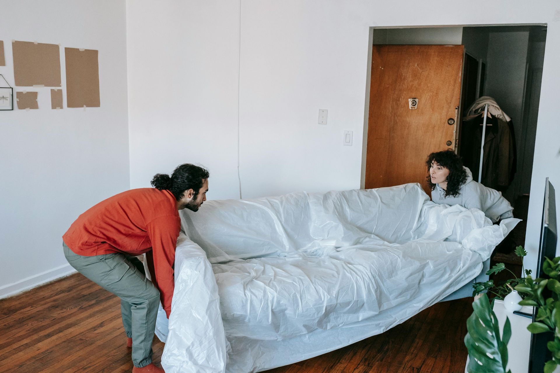 Lift couch for moving