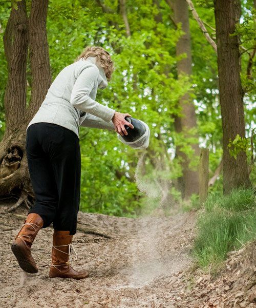 scattering ashes ceremony