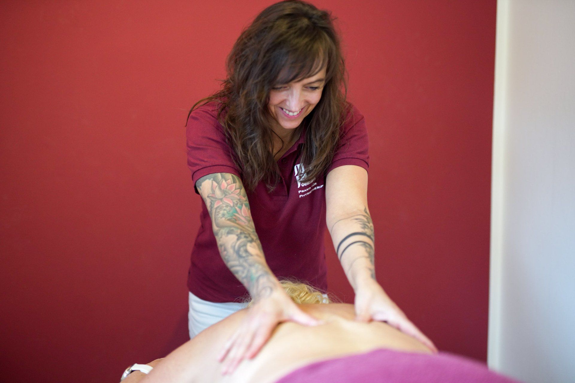 Faszien Teilmassage bei Physiotherapie Poelmann in Papenburg
