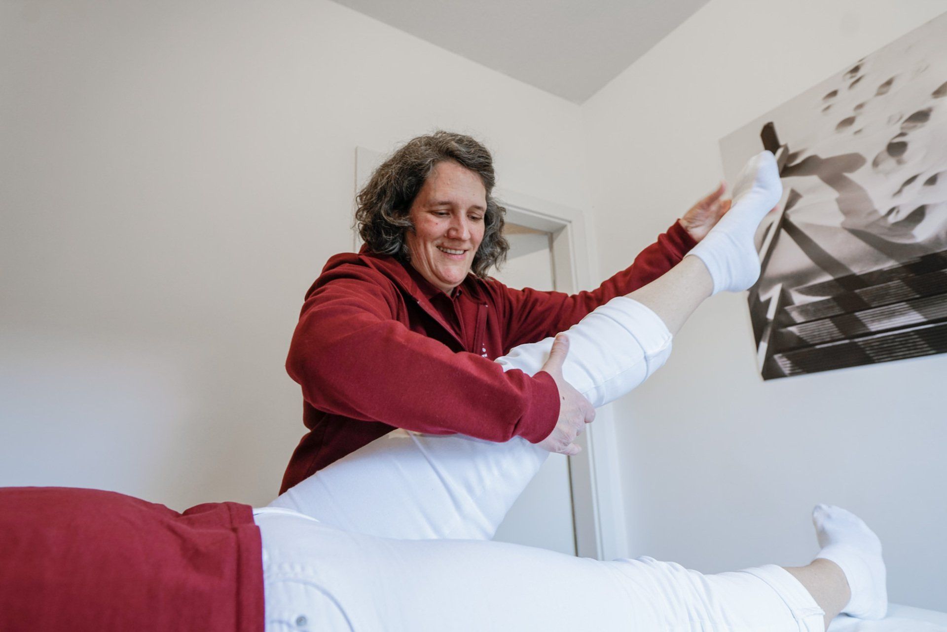 Physiotherapeutin von Poelmann bei Ihrer Arbeit.