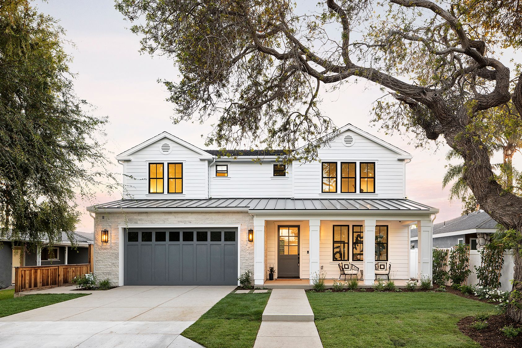 Image of commercial building designed by Jeffrey V. Riggs Architect