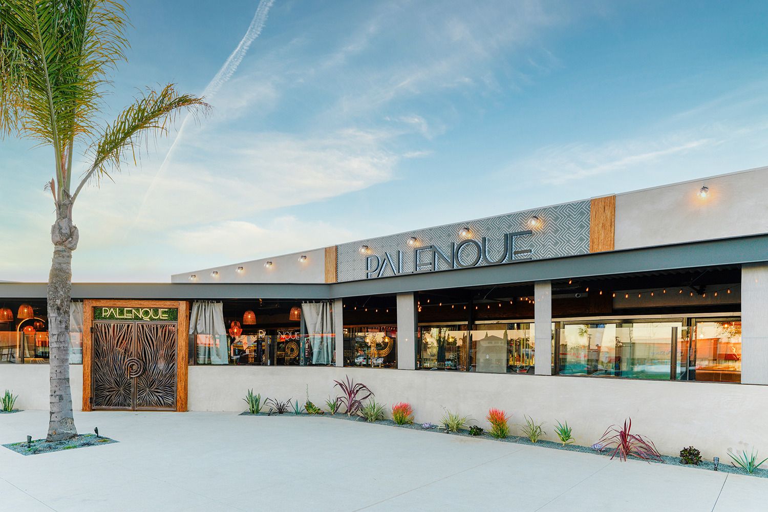 Image of commercial building designed by Jeffrey V. Riggs Architect