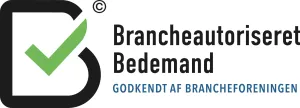 Logo for Brancheautoriseret Bedemand med sort tekst og grønt flueben