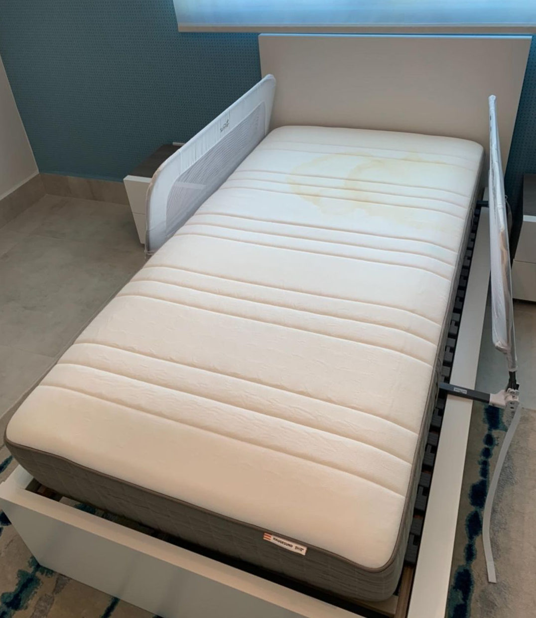 Limpieza de Mattress (Limpieza de Matre) San Juan, Guaynabo, Bayamon, Caguas, Carolina, Puerto Rico - Antes de limpieza por Keep it Fresh PR  #3