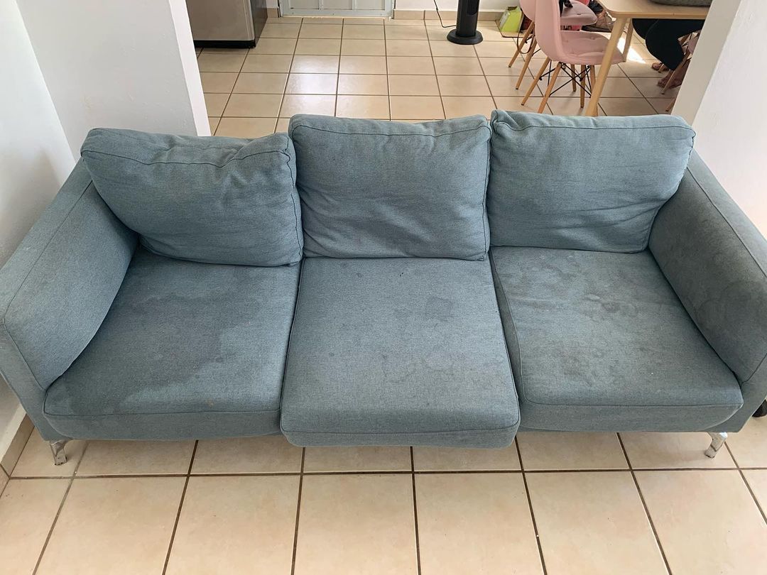 Limpieza de Muebles San Juan, Guaynabo, Bayamon, Caguas, Carolina, Puerto Rico - Antes de limpieza por Keep it Fresh PR  #2