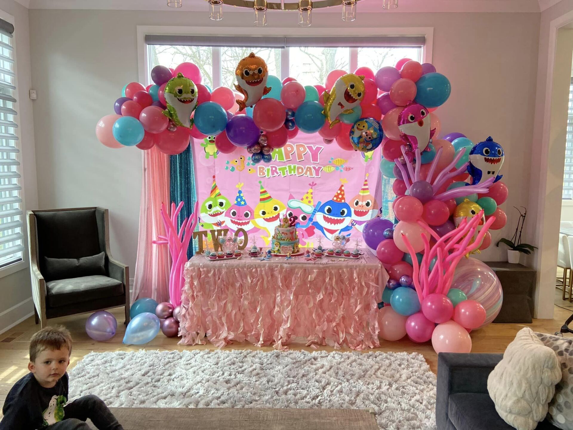 baby shark balloon garland