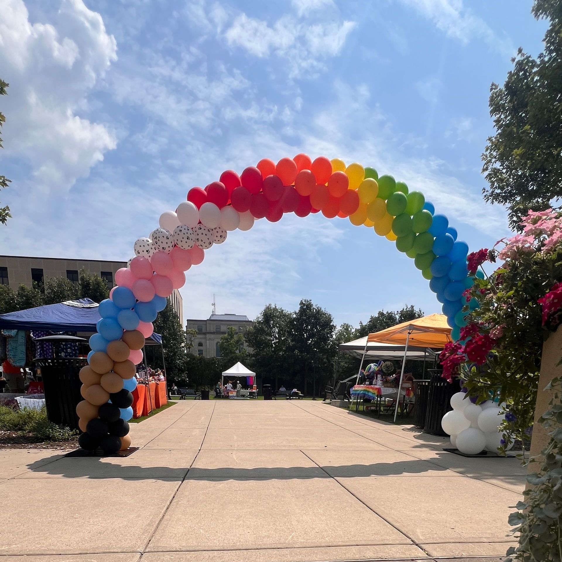 Rainbow arch for an outdoor arch