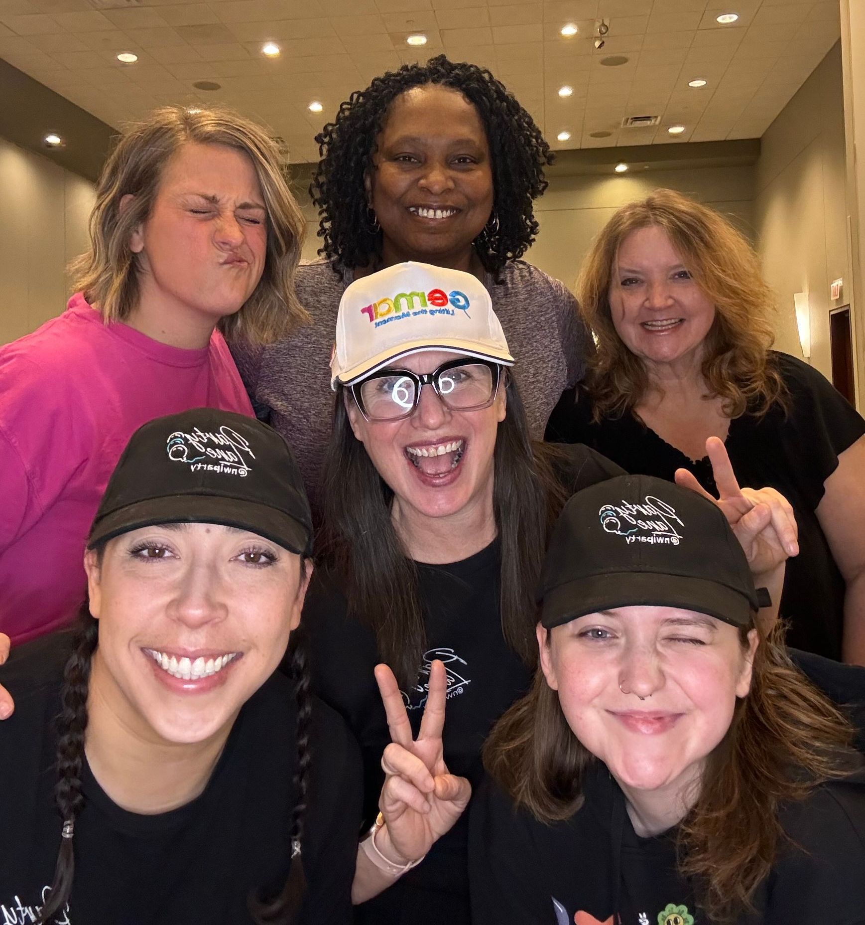Lane's team was made up of her staff members Bella and Shanna plus three other freelance balloon artists from around the country. 
