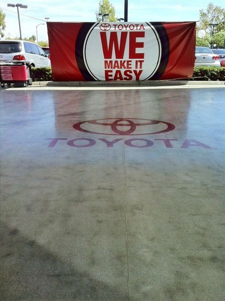 A toyota sign that says we make it easy