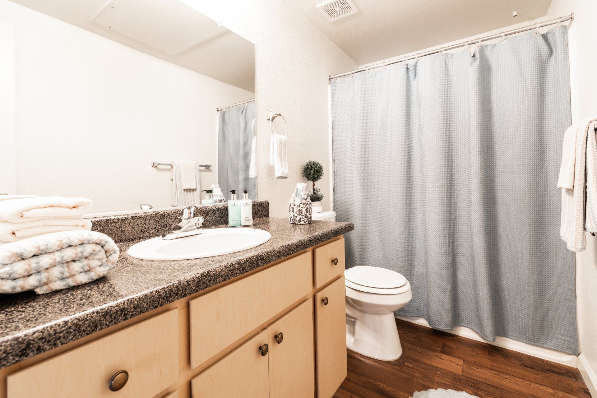 El Dorado bathroom