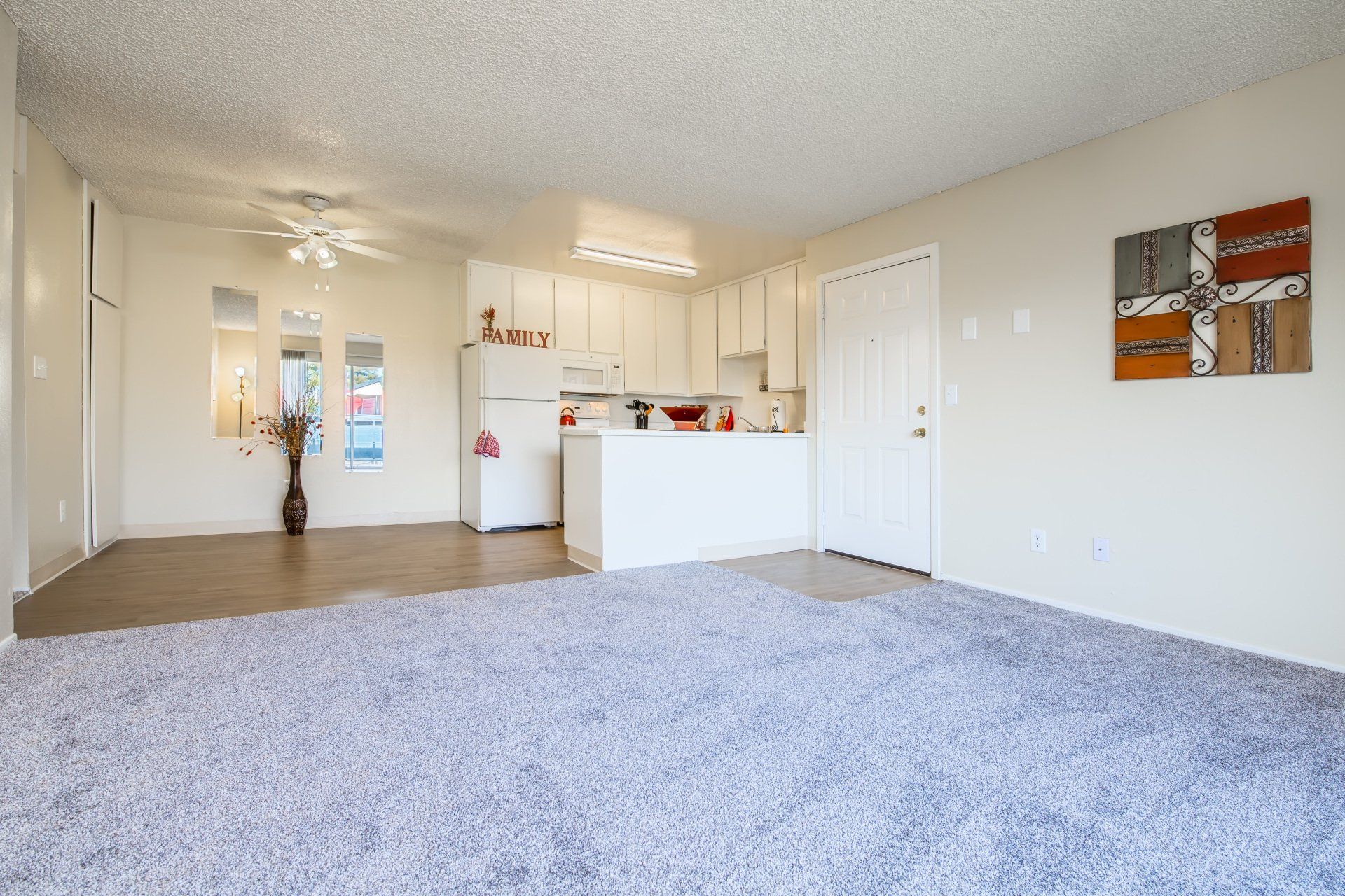 Hunters Landing living room
