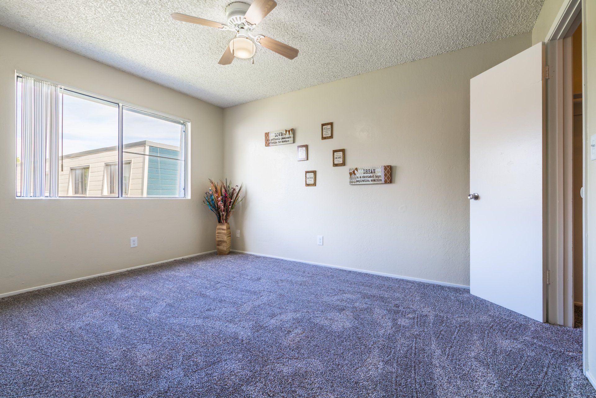 Hunters Landing bedroom