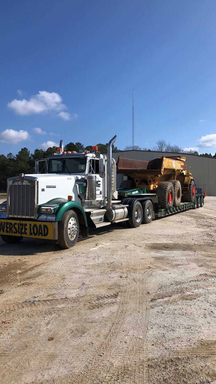 Construction Site Atmosphere | Greenwood, SC | BHC Trucking
