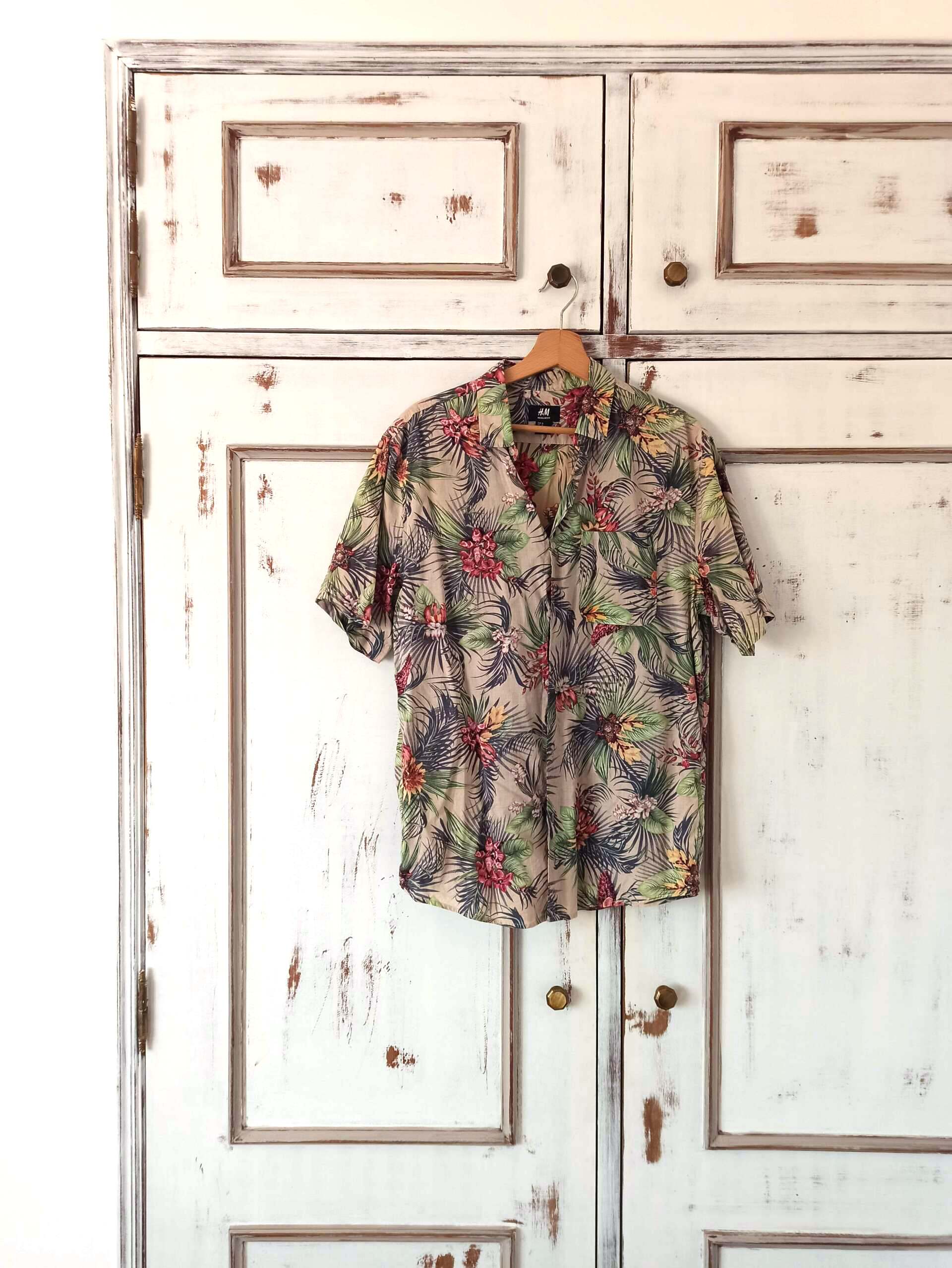 Hawaiian shirt
