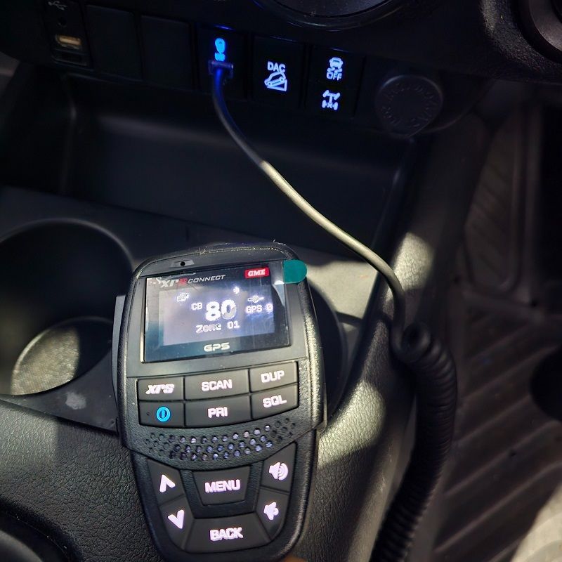 Full mine spec fit-out by auto electrician Perth: UHF two-way radio