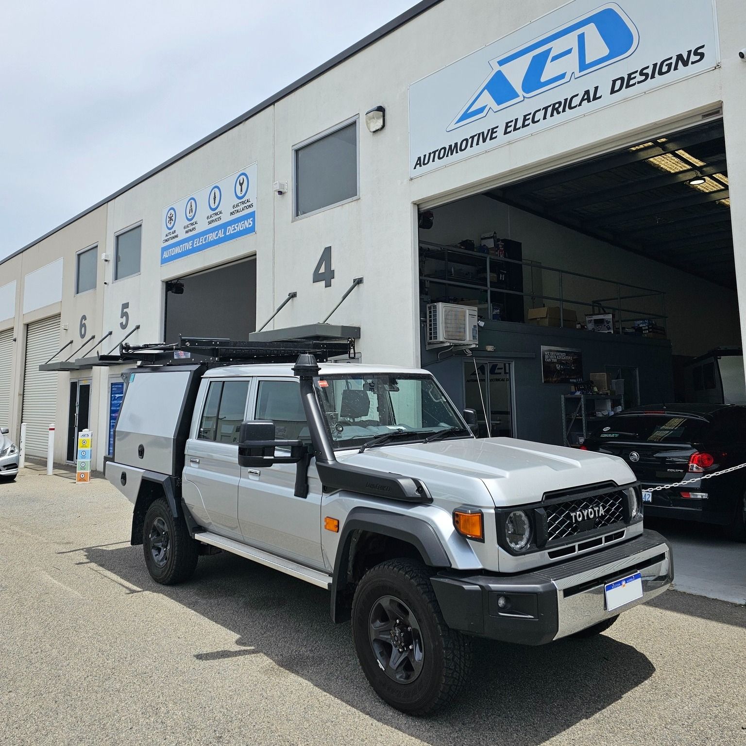 Toyota LandCruiser set up for off-road touring, towing, and long-distance remote travel across Australia