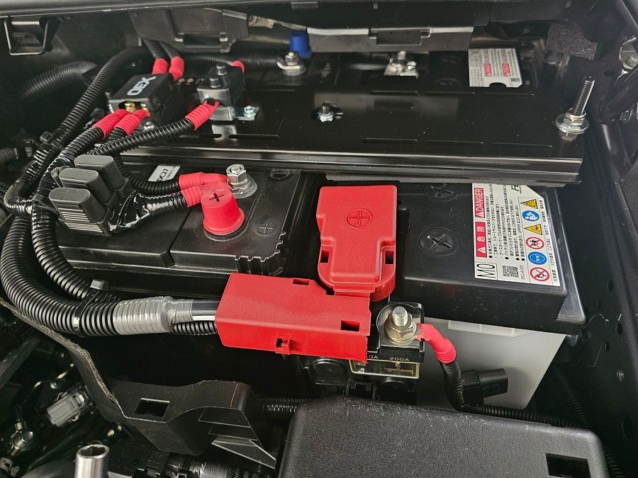 Dual battery system installation for Toyota Landcruiser Series 300