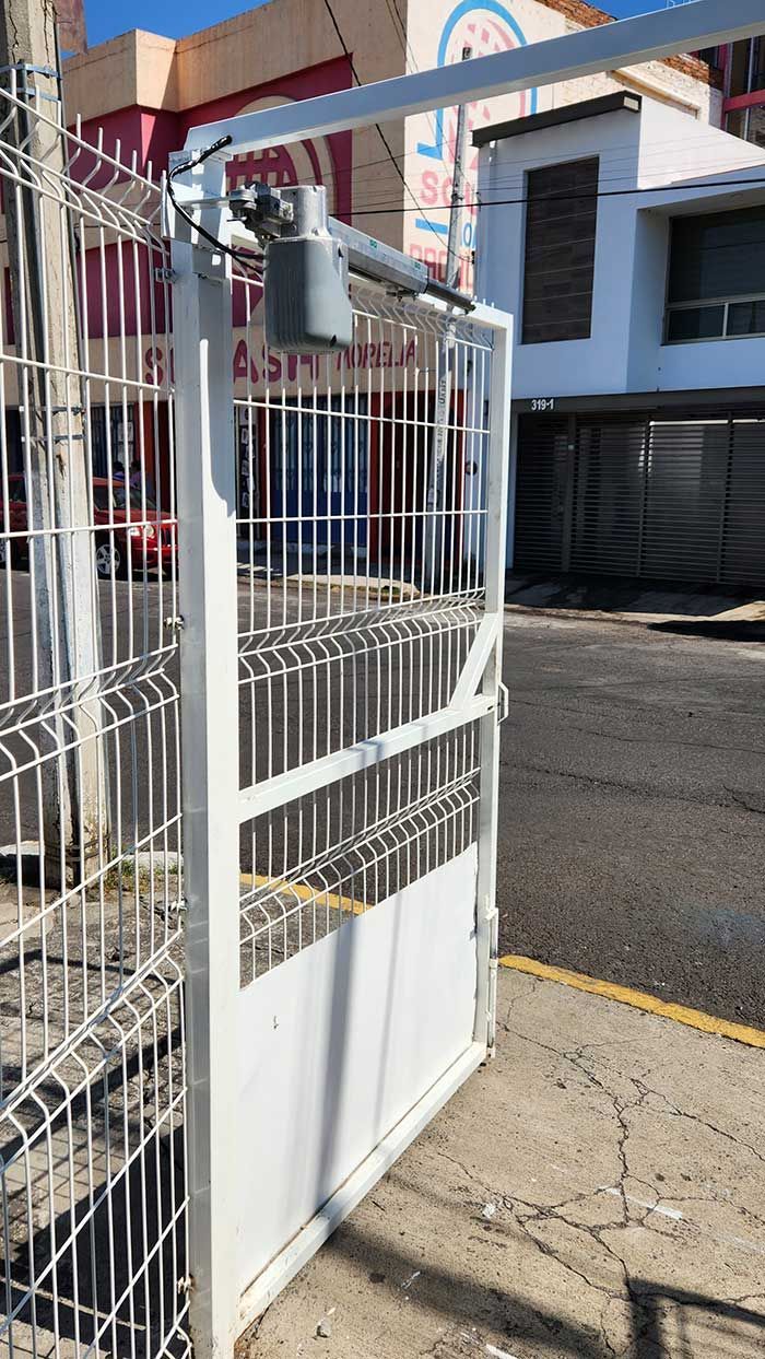 SERVI PUERTAS MORELIA