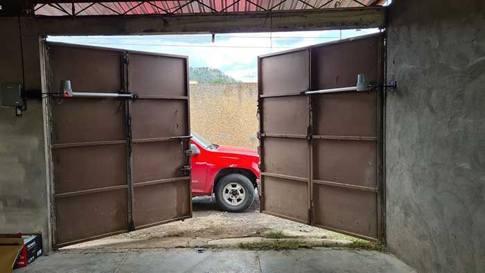 SERVI PUERTAS MORELIA