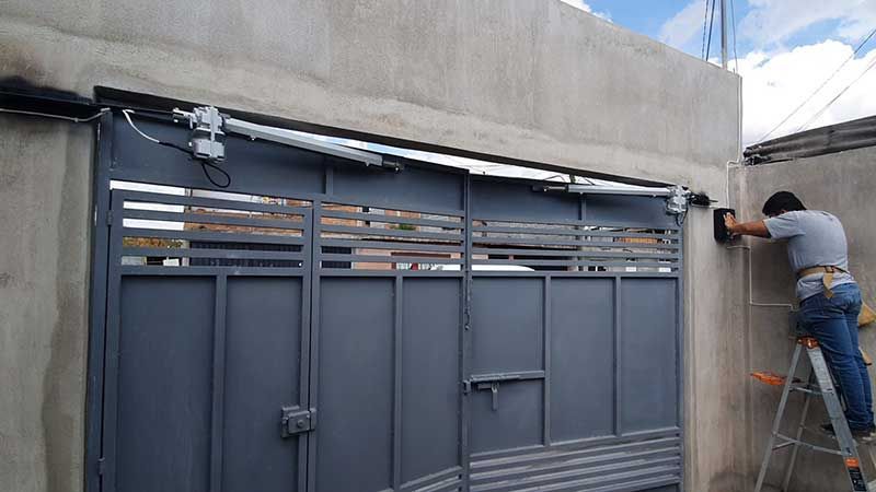 SERVI PUERTAS MORELIA