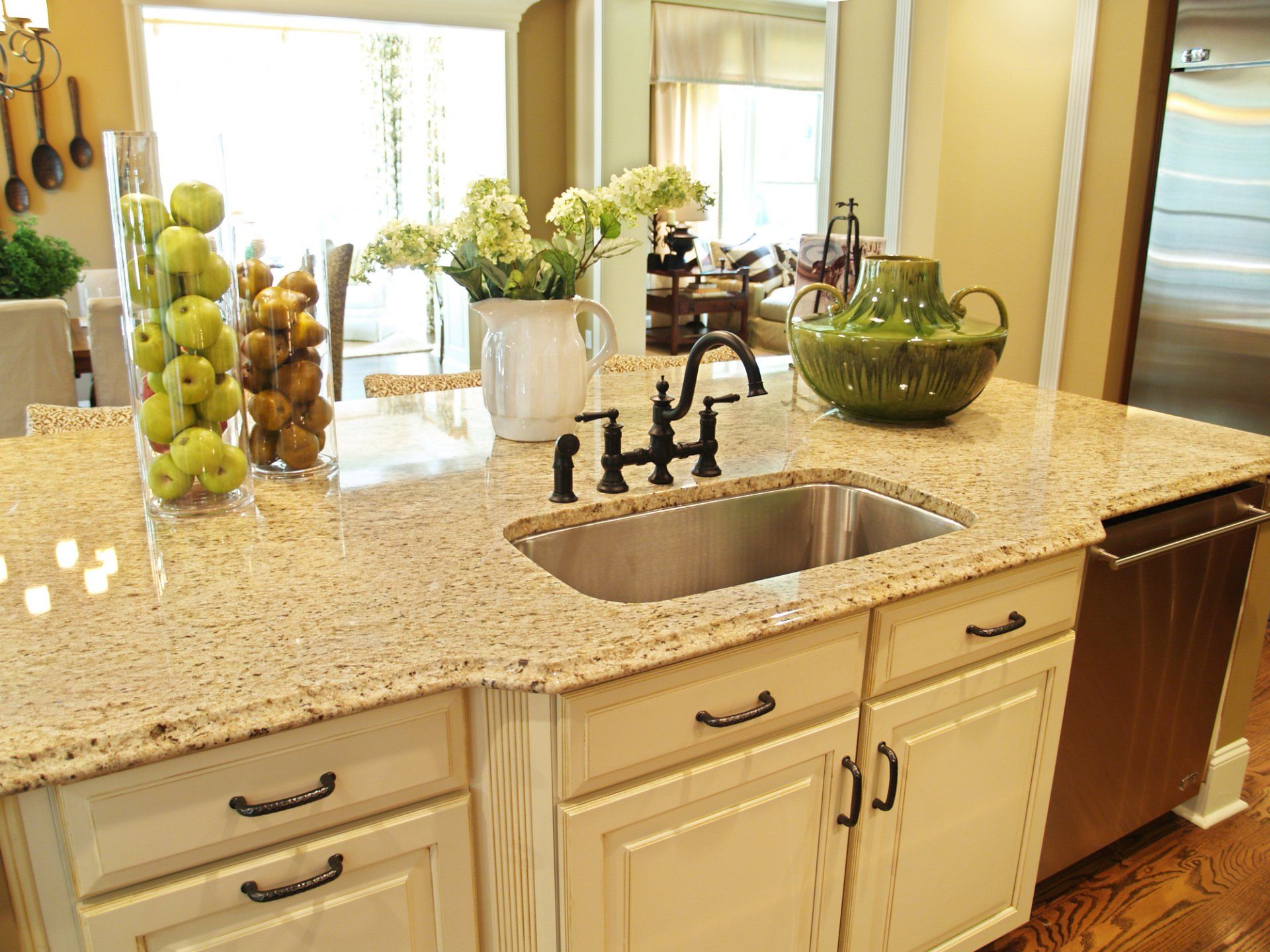 Custom Countertops in St. Petersburg, FL | Local Builders, LLC Custom Countertops in St. Petersburg, FL | Local Builders, LLC