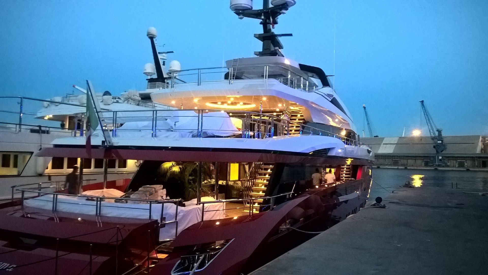 yacht processing Pomafer Forniture
