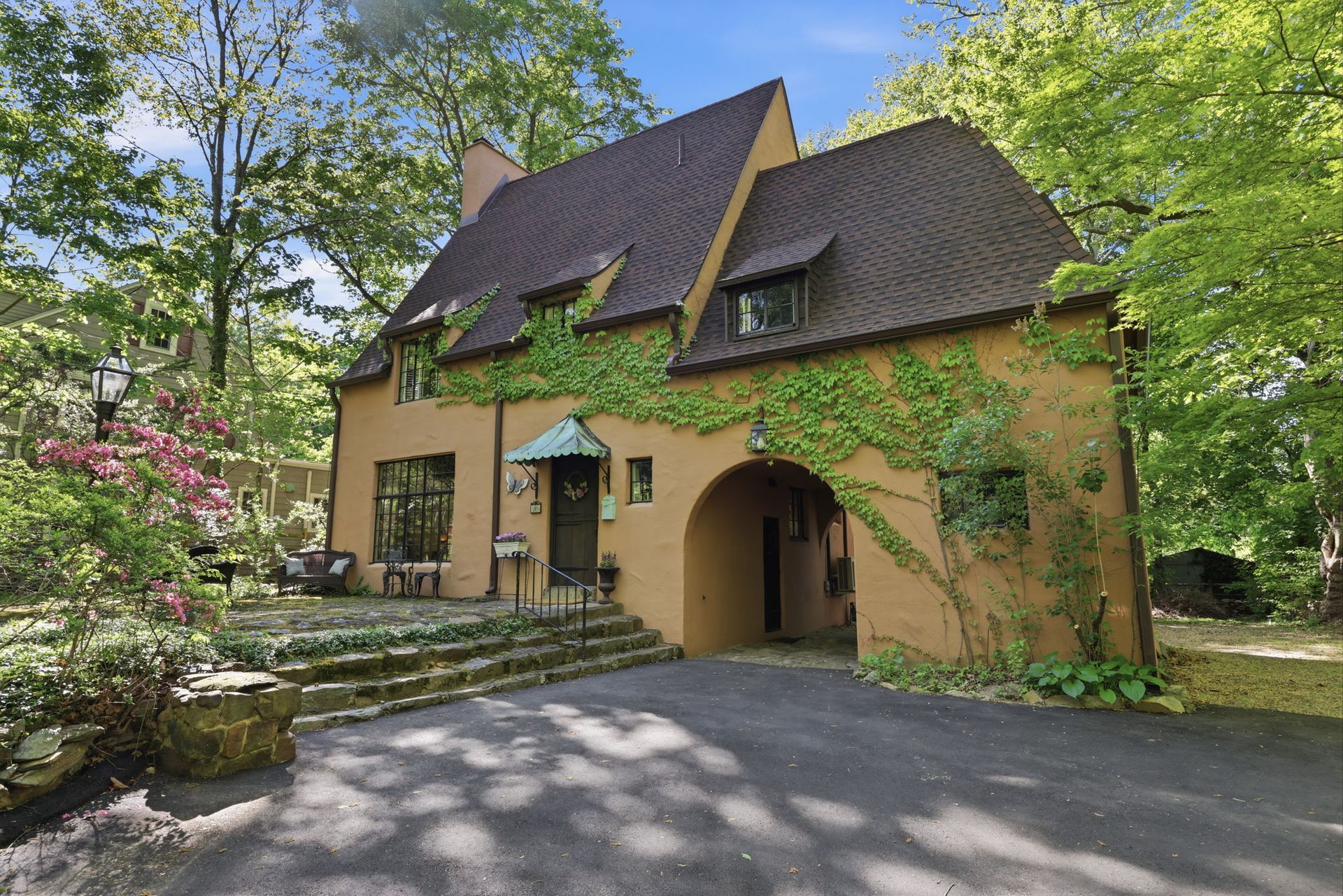 104 West Ferry Road Yardley PA  19067 | $824,900