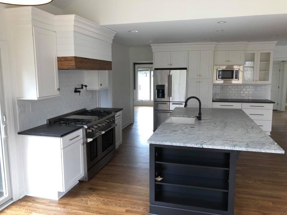SB Home Renovations - Wood Briar Kitchen