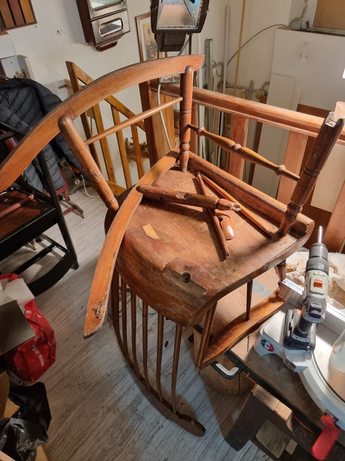 sedia in legno
