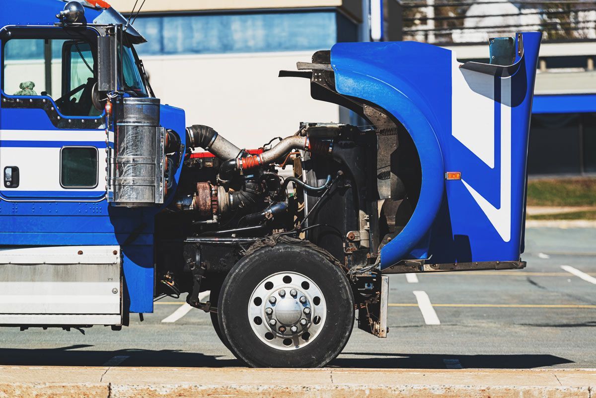Heavy duty big rig mobile tow semi truck — Thomasville, NC — Thomasville Diesel