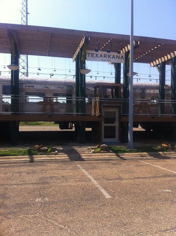 Train car restaurant 