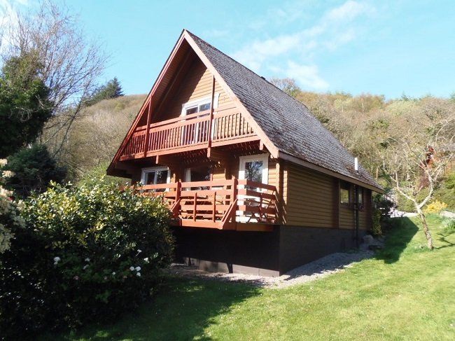 Scandinavian-style Owl Lodge holiday accommodation