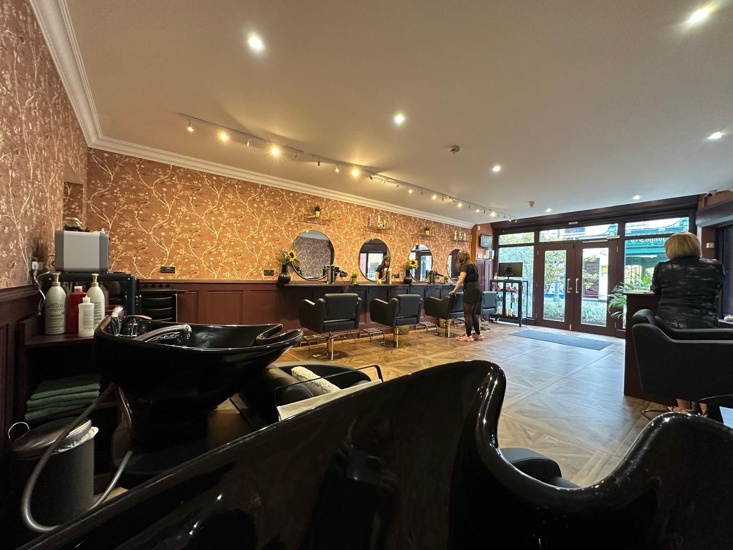 Pandora Salons | Gallery