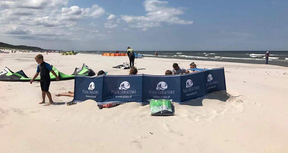 BEACH SCREEN