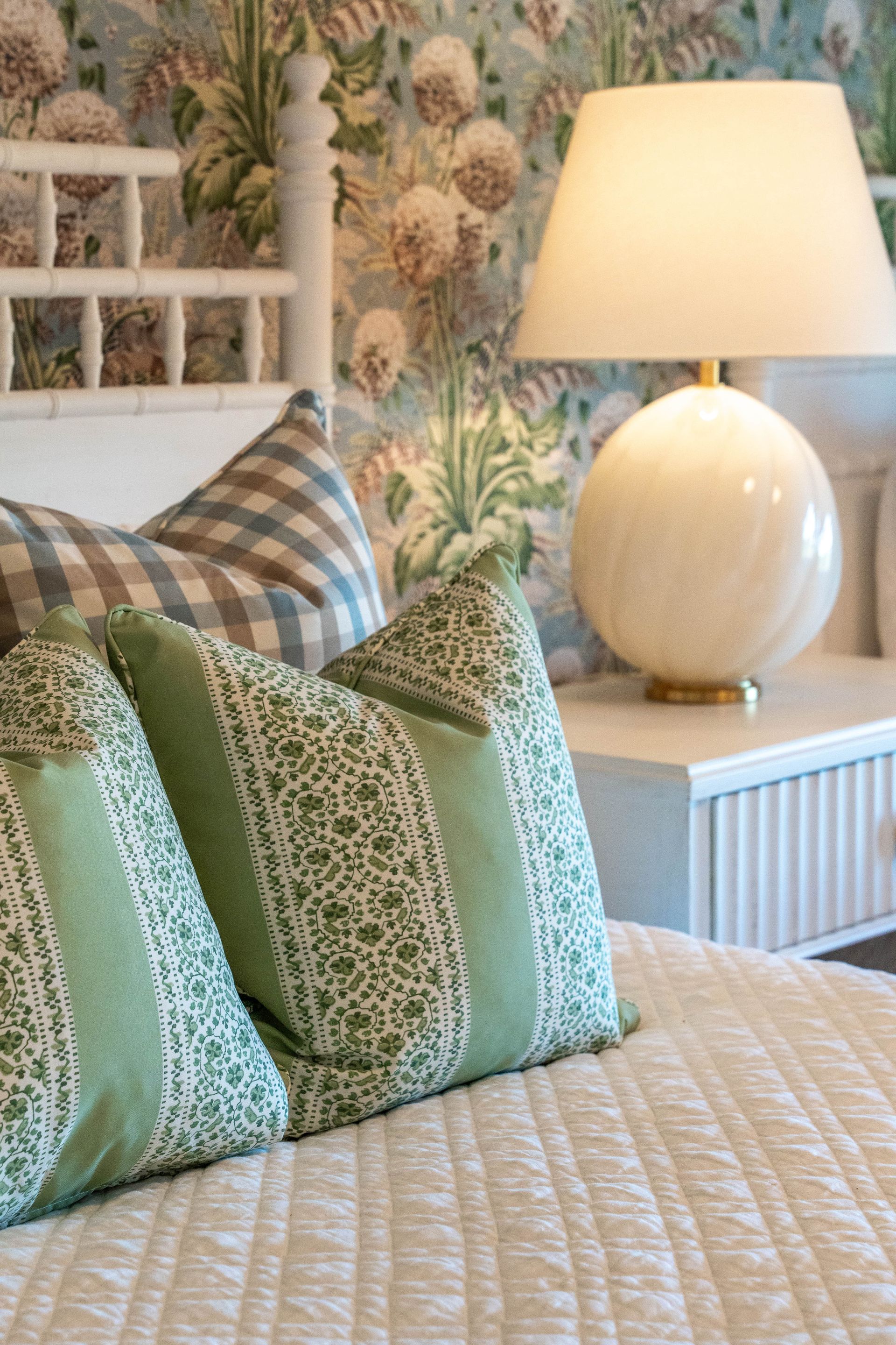 Pattern Play: How to Mix and Match Patterns in Interior Design