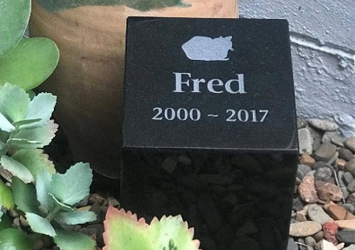 Outdoor Urn - Polished Granite