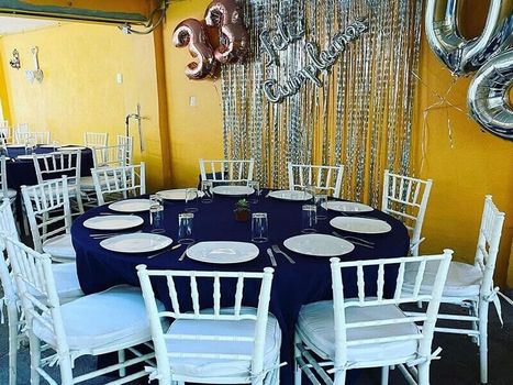 RENTA DE SILLAS Y MESAS PARA EVENTOS DOS DOS