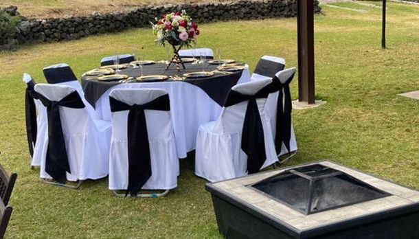 RENTA DE SILLAS Y MESAS PARA EVENTOS DOS DOS