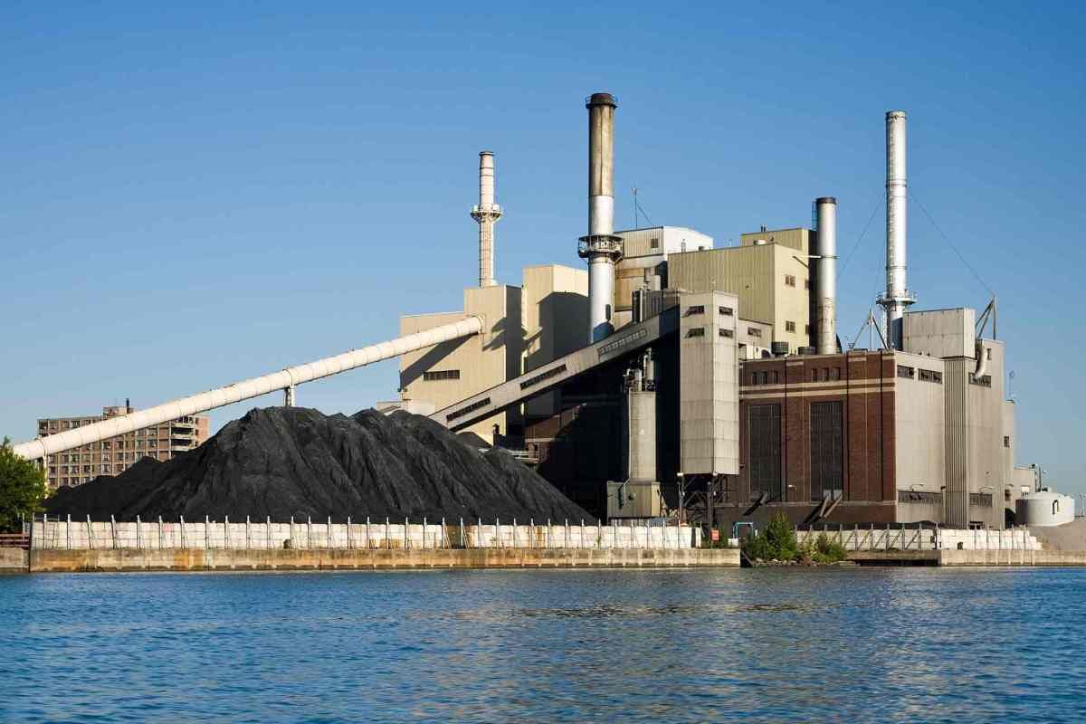 Coal plant near Florence, KY
