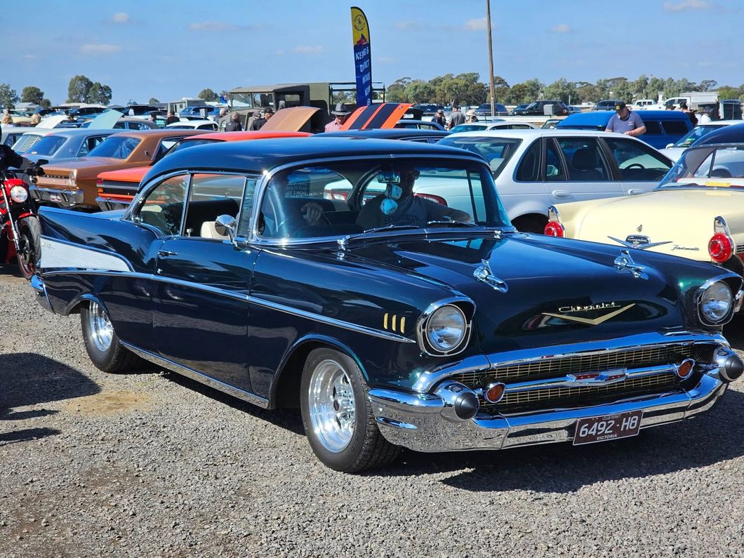 black car 