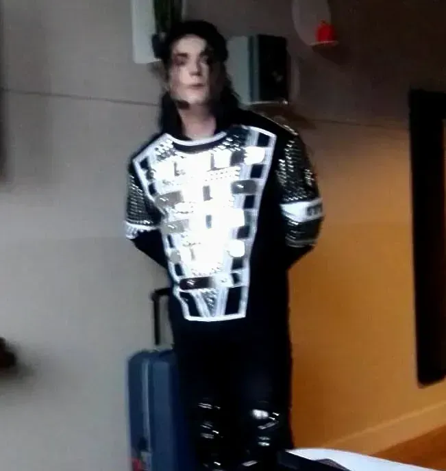 mj