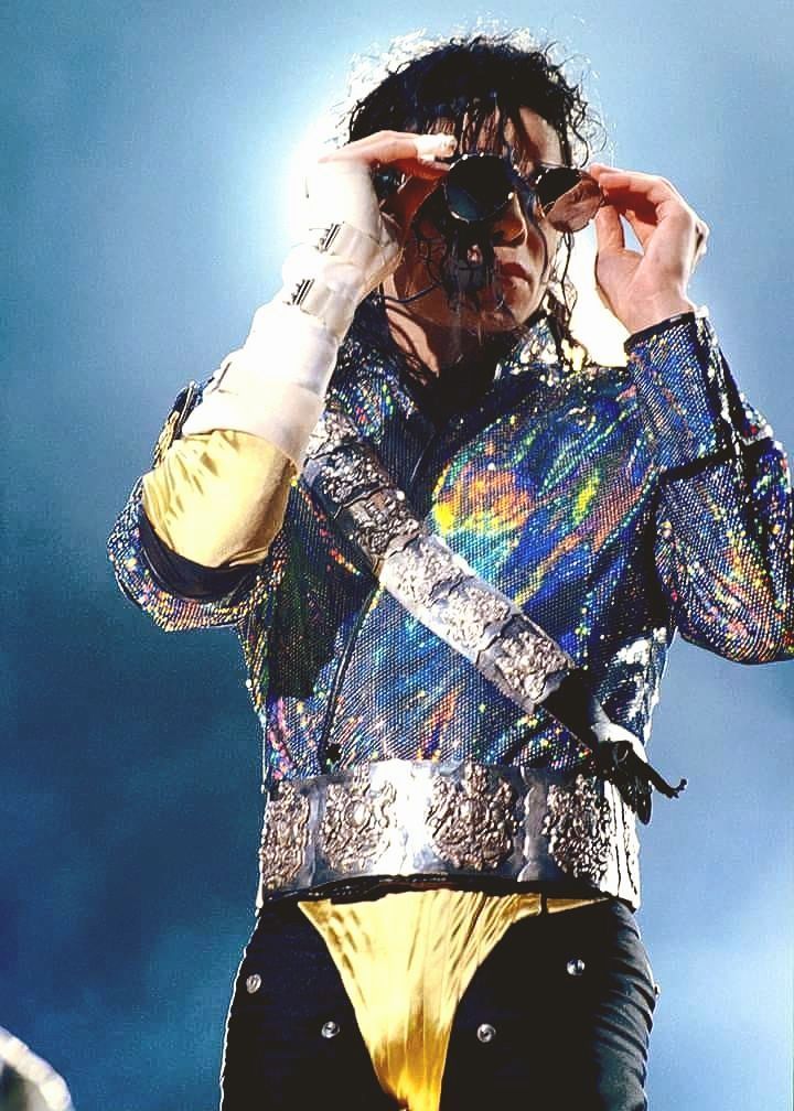 dutchmichaeljackson look alike nederland nederlandse michaeljackson Michael Jackson, Thriller, Billie Jean, Tribute, Look a Like, Playback, Dans, Imitator, Show, Kleding, Beat It, Man in the Mirror, Smooth Criminal, Bad, The King of Pop, Danser,nielsvennegoor dutchmichaeljackson