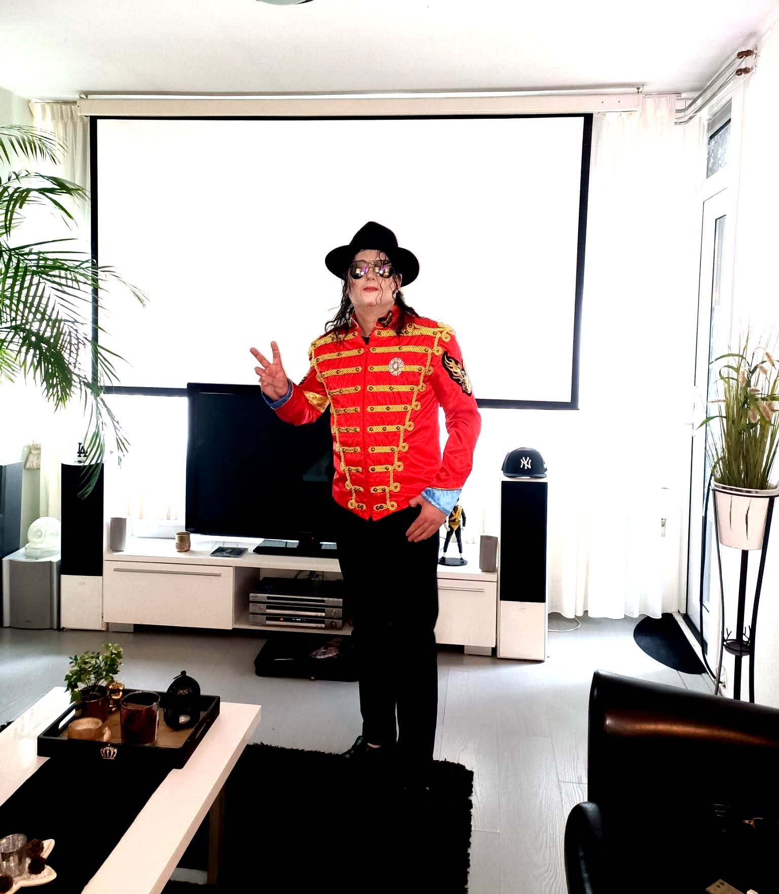 mj