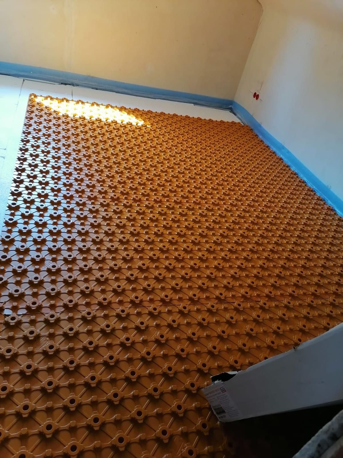 A room with a lot of holes in the floor