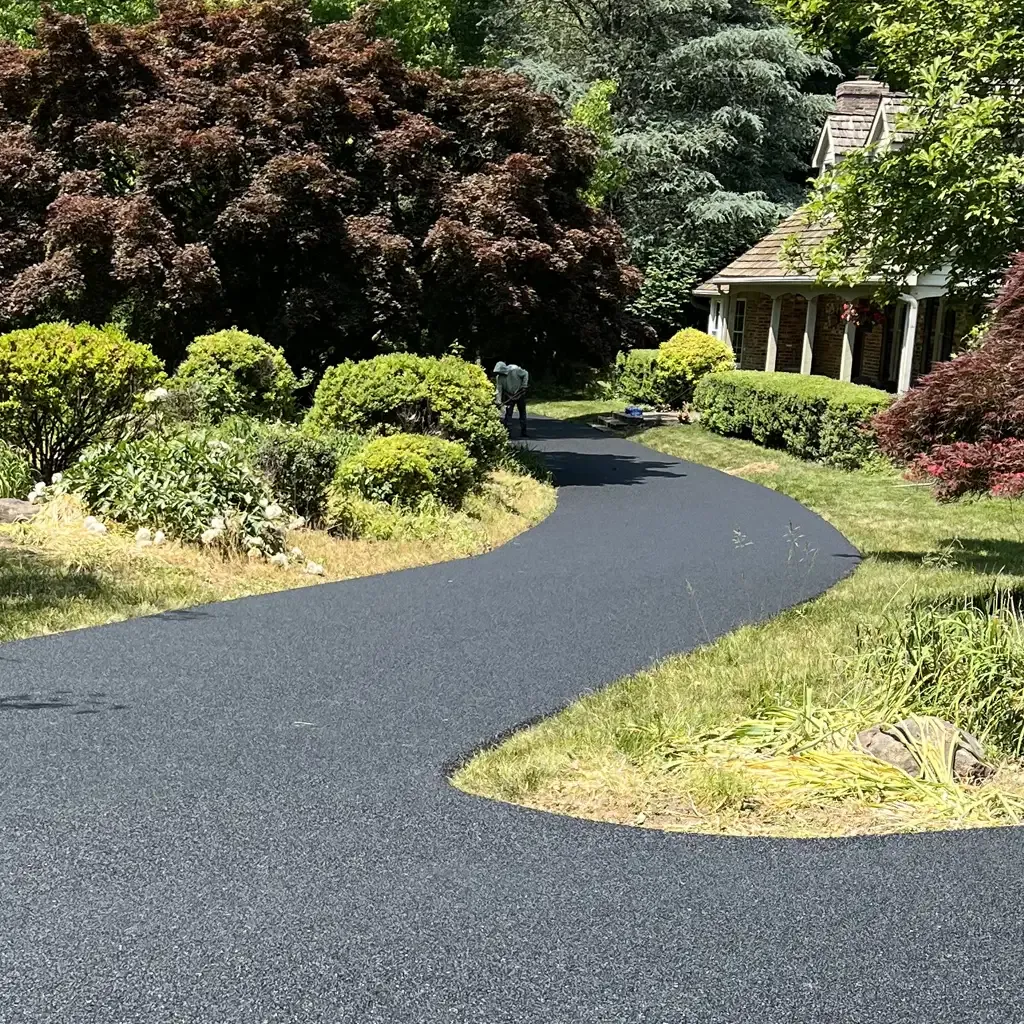 Asphalt Driveway Paving, Blake's Paving Meandering asphalt driveway paving, Blake's Paving, West Chester, Chester County, PA.