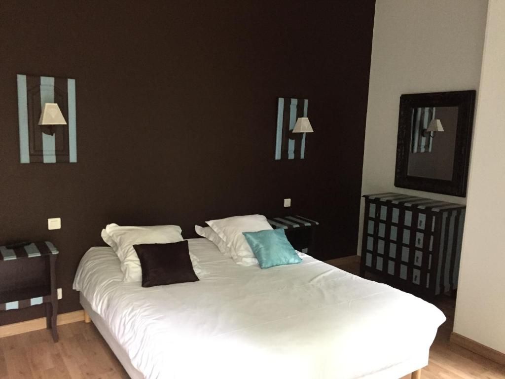 Pavilion Picasso Bedroom